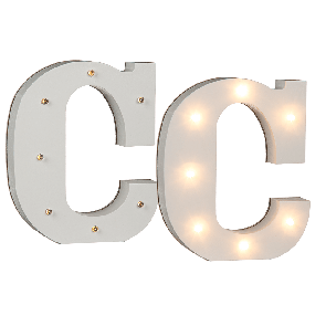 LED megvilágítású fa C betű